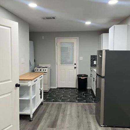 Cozy 1 Bed Close To Downtown Хюстън Екстериор снимка
